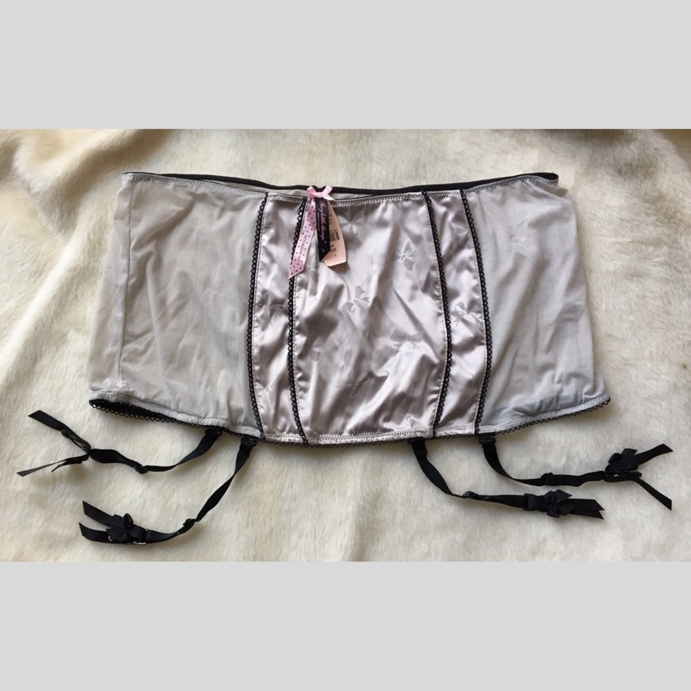 NWT Victoria’s Secret Silver Garter Belt Skirt L